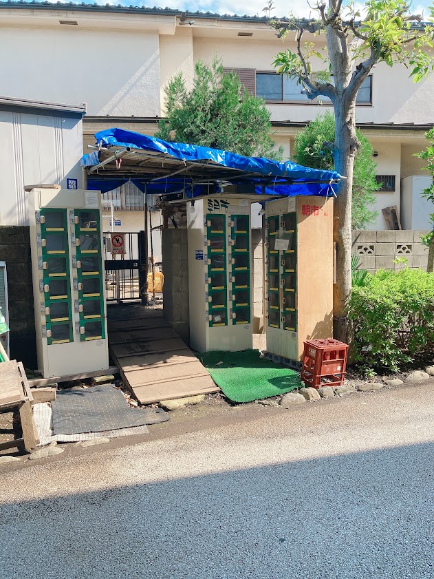 コインロッカー型自動販売機(東大和市)